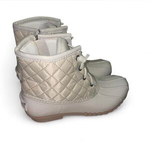 Sonoma Quilted Beige Winter & Rain Duck Boots 6